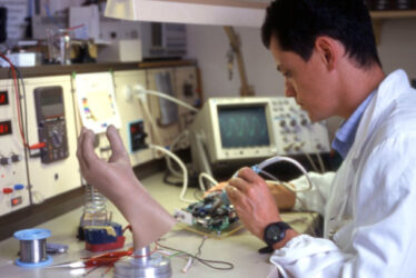 SOM Officine Ortopediche - Esperienza e innovazione - Azienda